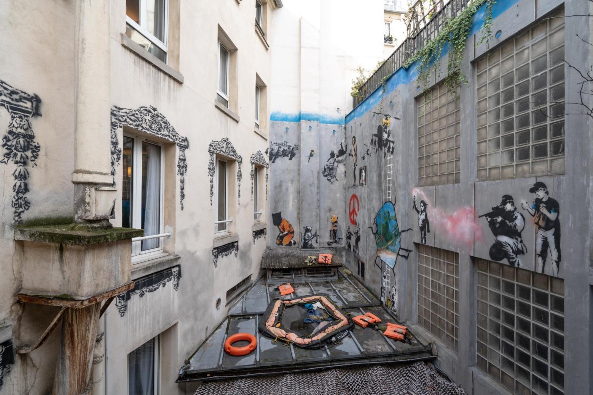 Walled Off * Parijs